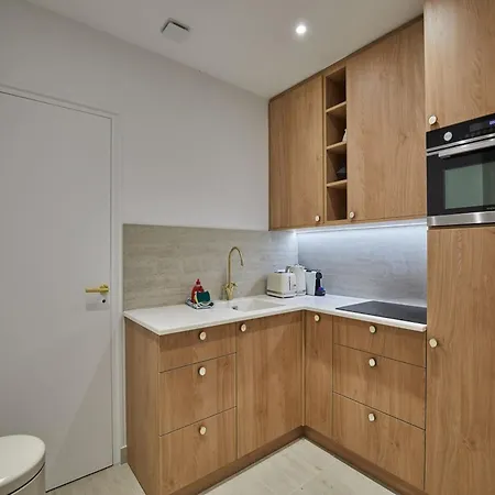 Modern Air-conditioned - Canal St Martin Apartment